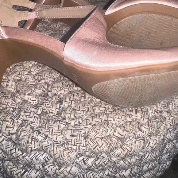 Dream pairs Blush color heels - Picture 5 of 5